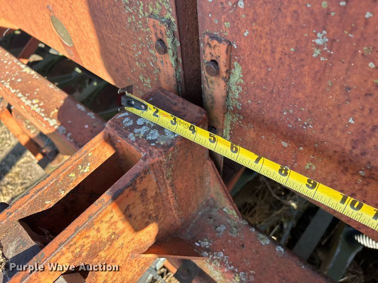 image for item OM9190 Tye 304-4520  grain drill