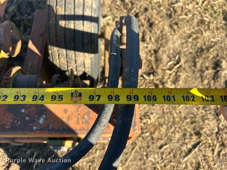 image for item OM9190 Tye 304-4520  grain drill