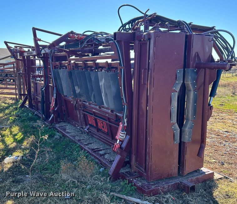 image for item OM9193 Big Red  squeeze chute