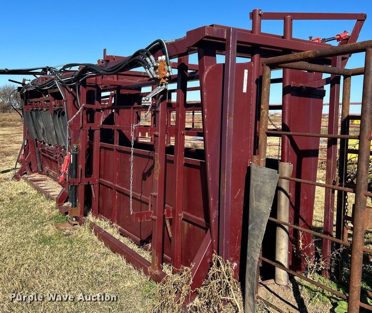 image for item OM9193 Big Red  squeeze chute