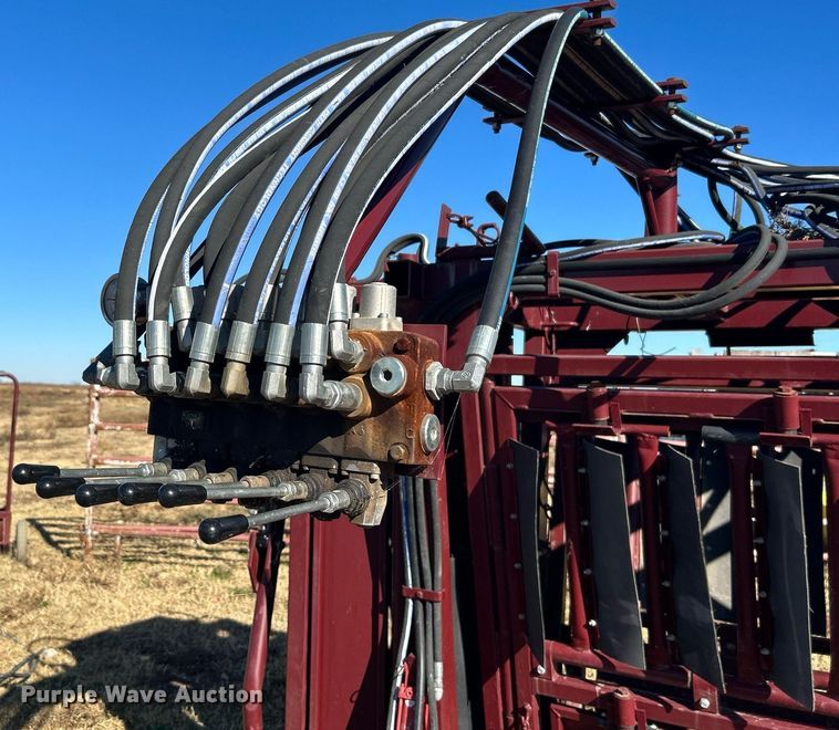 image for item OM9193 Big Red  squeeze chute