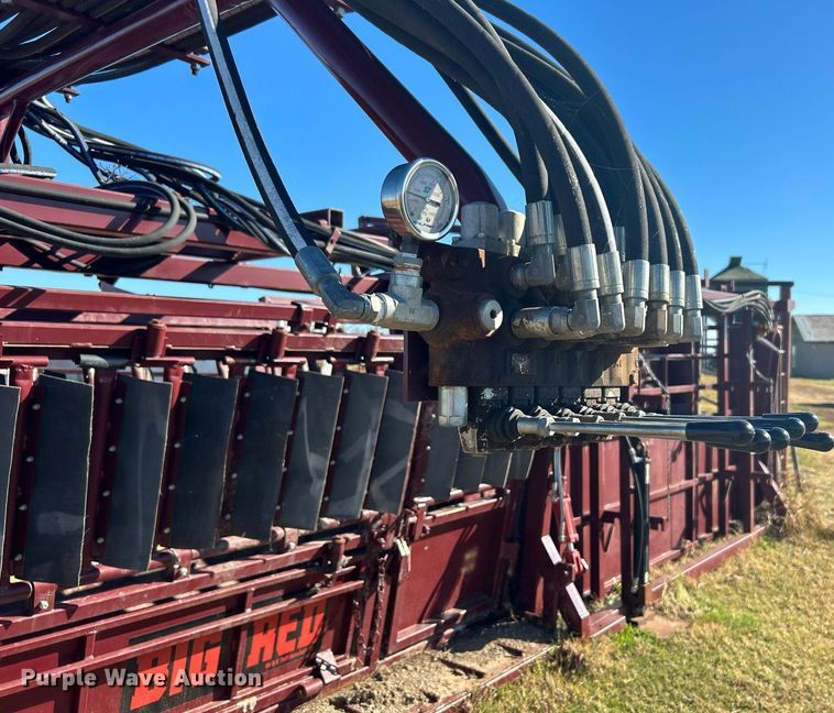 image for item OM9193 Big Red  squeeze chute