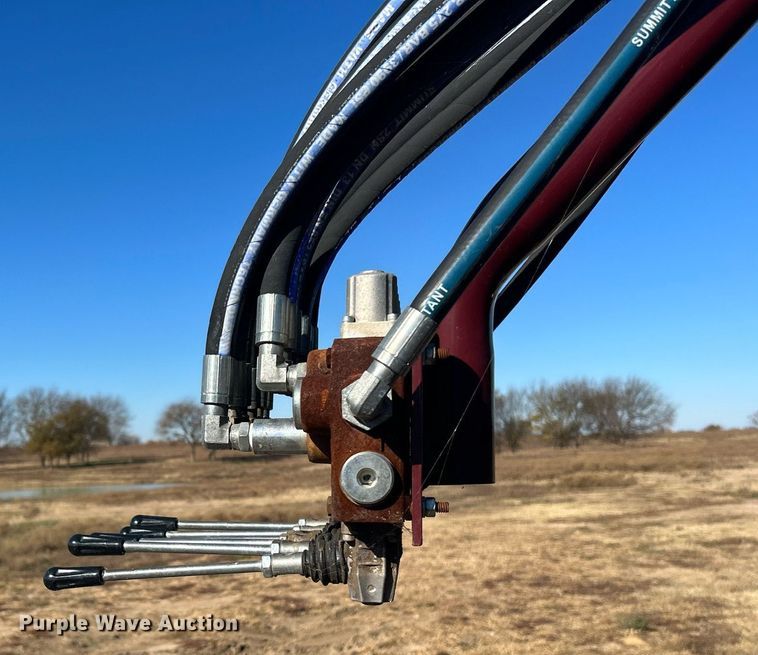 image for item OM9193 Big Red  squeeze chute