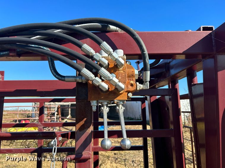 image for item OM9193 Big Red  squeeze chute