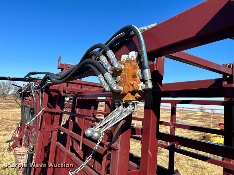 image for item OM9193 Big Red  squeeze chute