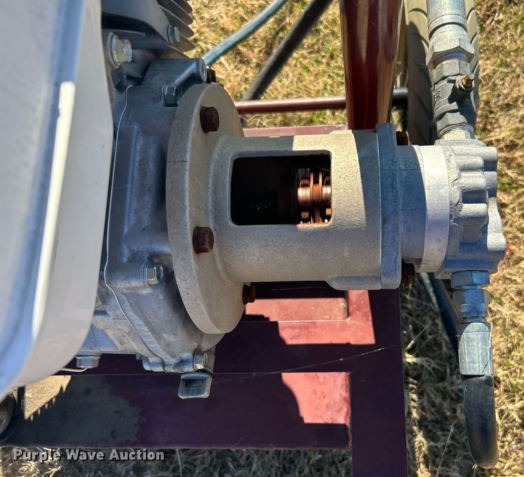 image for item OM9193 Big Red  squeeze chute