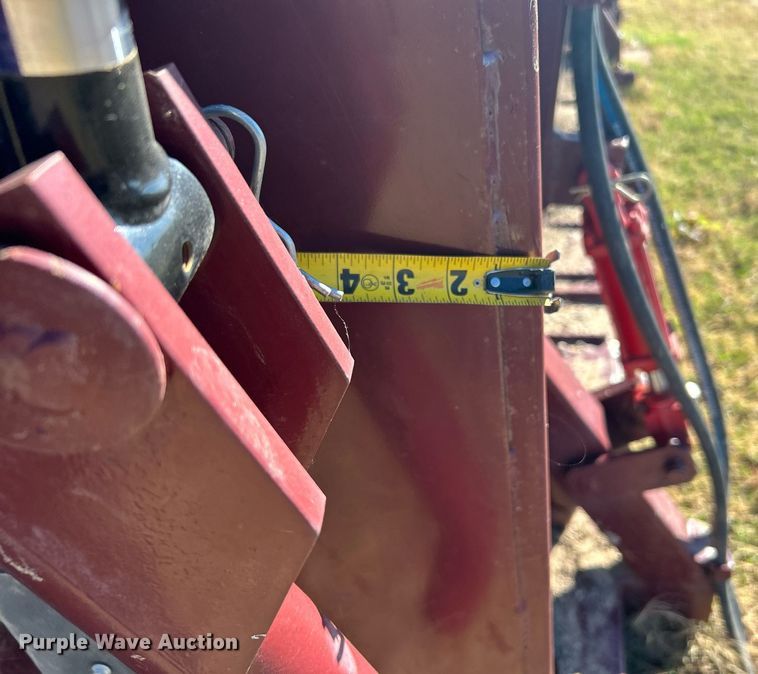 image for item OM9193 Big Red  squeeze chute