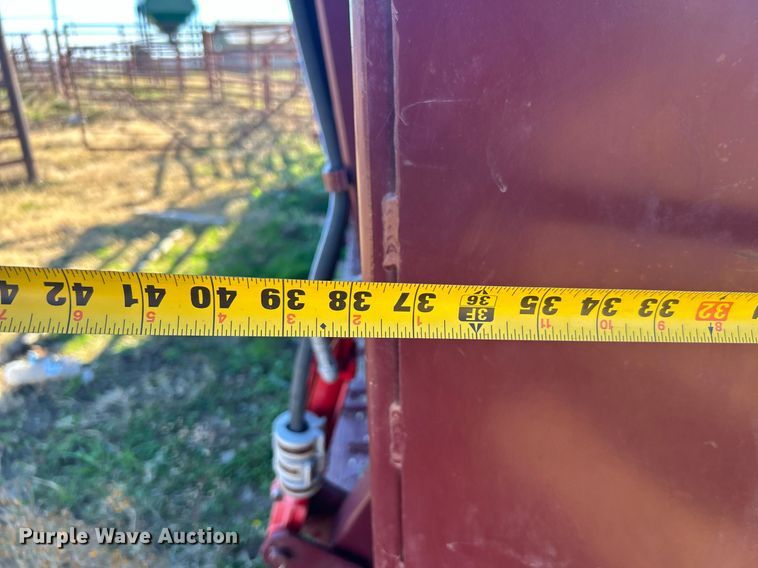 image for item OM9193 Big Red  squeeze chute