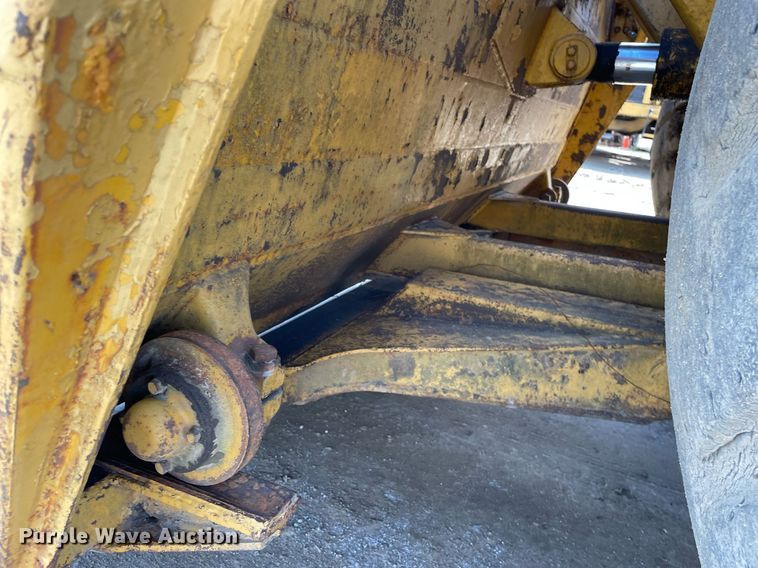 image for item GG9753 1979 Caterpillar 621  conventional scraper