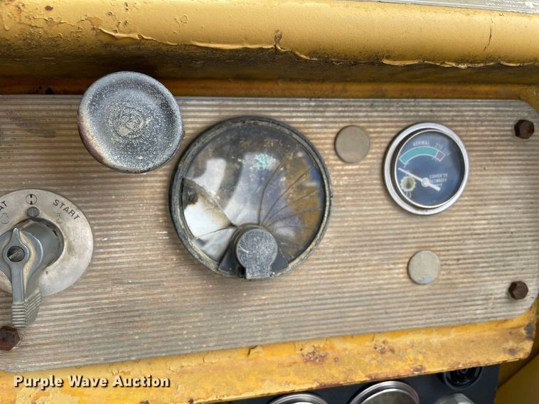 image for item GG9753 1979 Caterpillar 621  conventional scraper