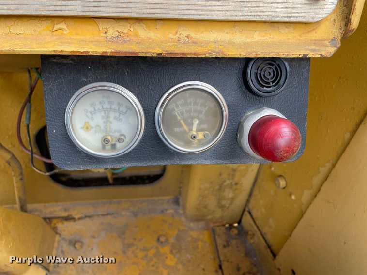 image for item GG9753 1979 Caterpillar 621  conventional scraper