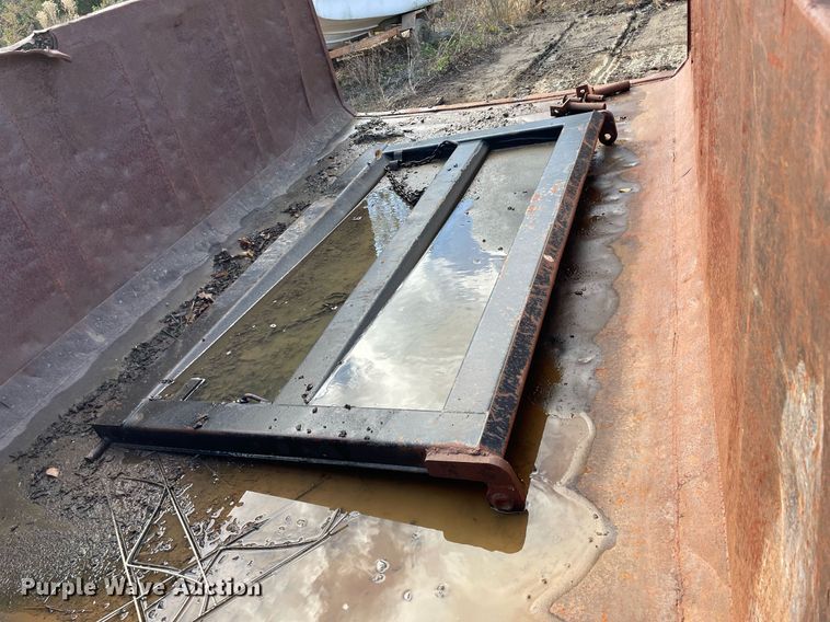 image for item GG9755 Ox Bodies  dump bed