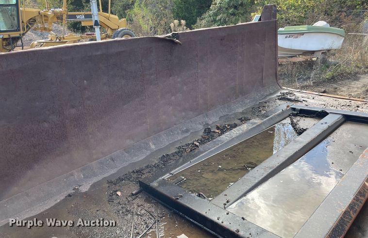 image for item GG9755 Ox Bodies  dump bed