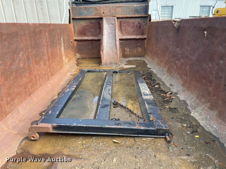 image for item GG9755 Ox Bodies  dump bed