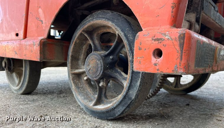 image for item GG9756 Norton Clipper 35JBT  concrete saw