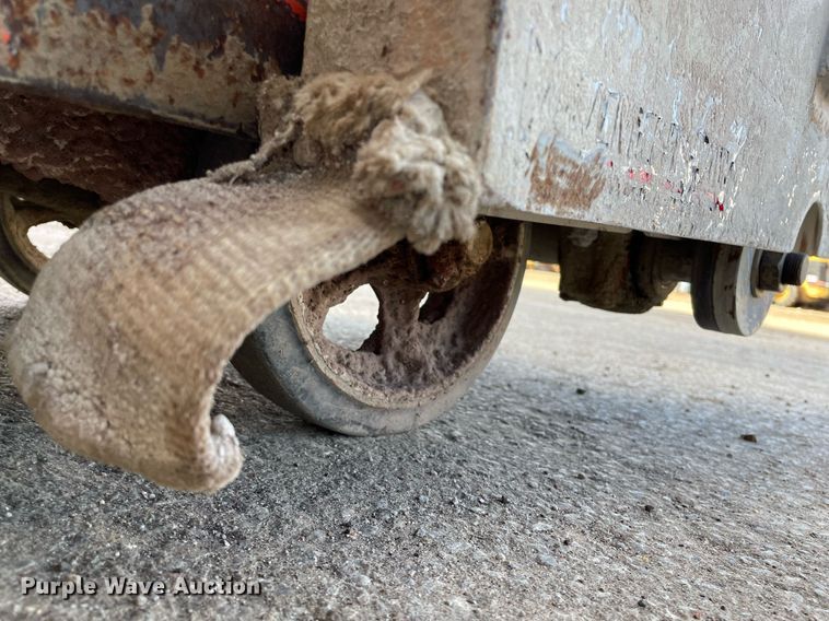 image for item GG9756 Norton Clipper 35JBT  concrete saw