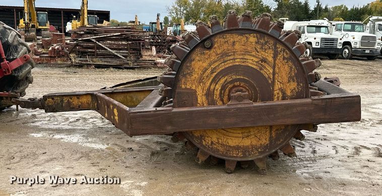 image for item JE9385 Padfoot roller