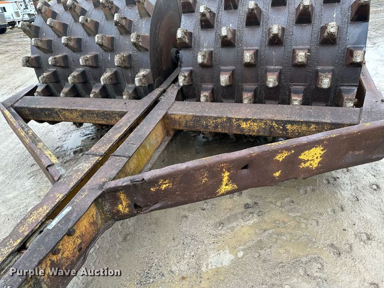 image for item JE9385 Padfoot roller