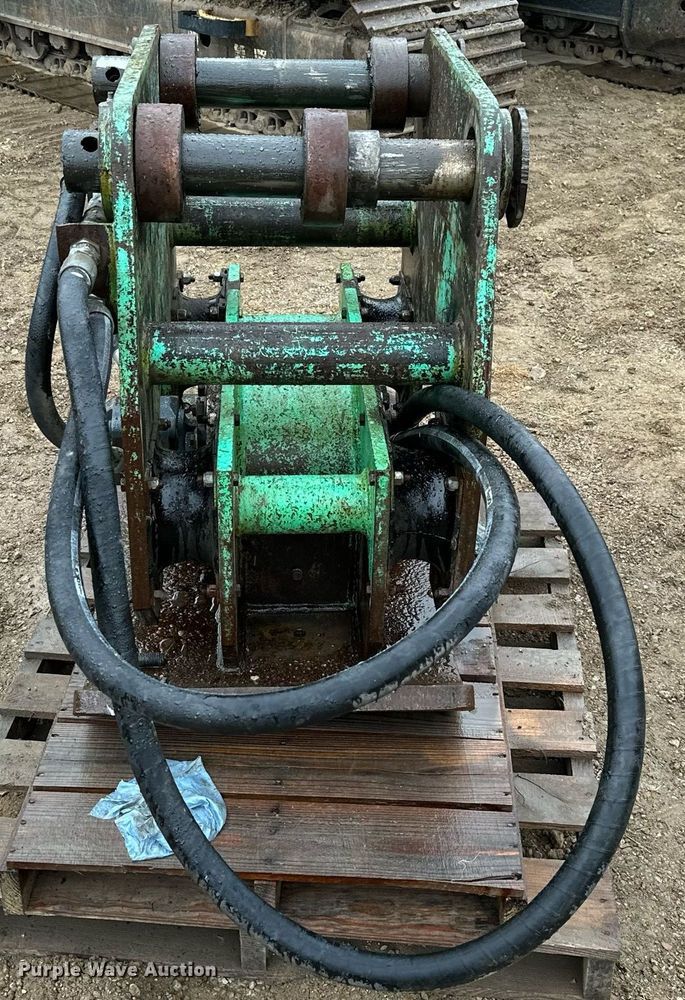 image for item JE9387 2004 Tramac TR-21  plate compactor