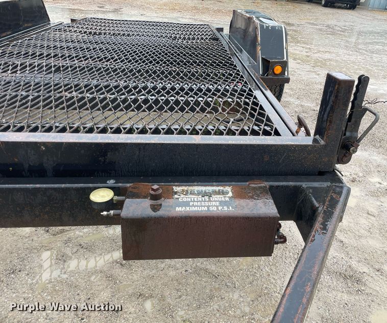 image for item JE9389 1997 Felling  tilt deck utility trailer