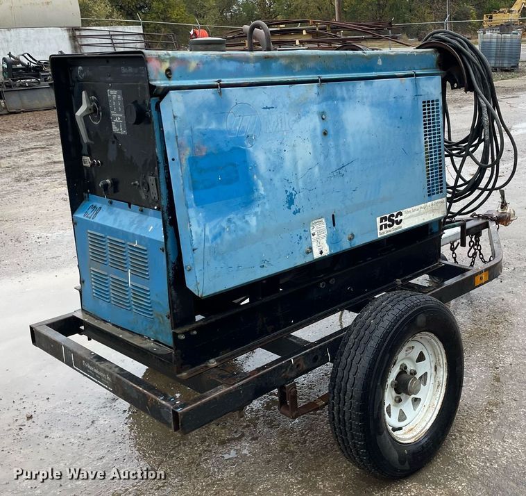 image for item JE9390 Miller Big Blue 251D  welder/generator