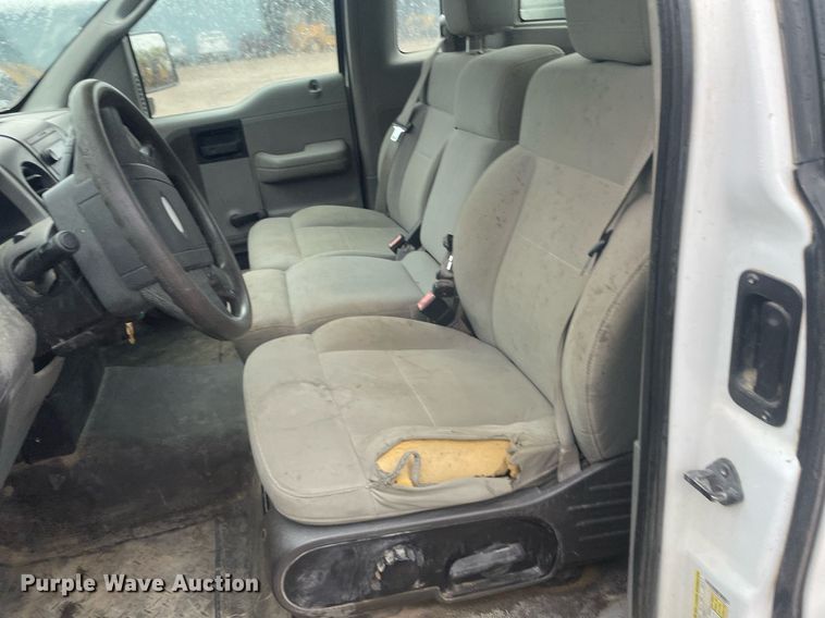 image for item JE9392 2007 Ford F150 XL  pickup truck