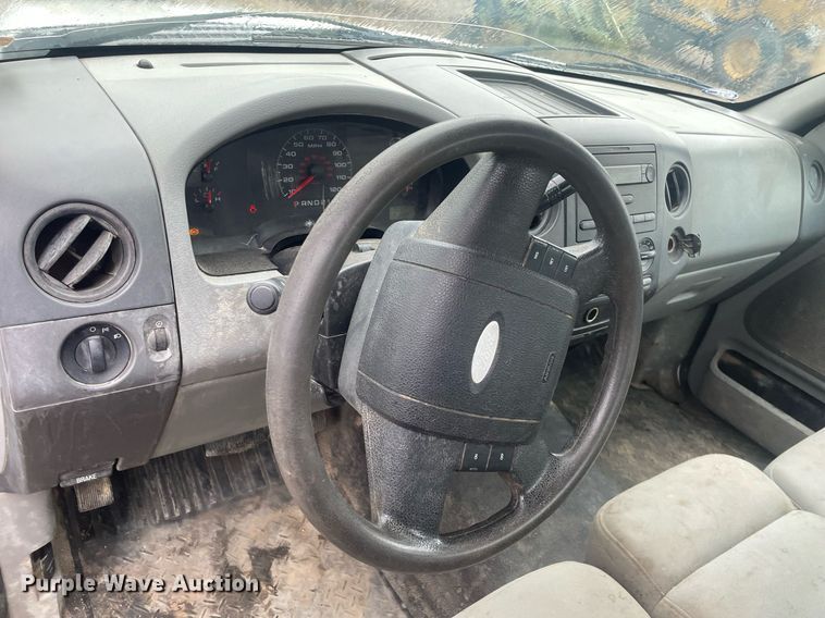 image for item JE9392 2007 Ford F150 XL  pickup truck