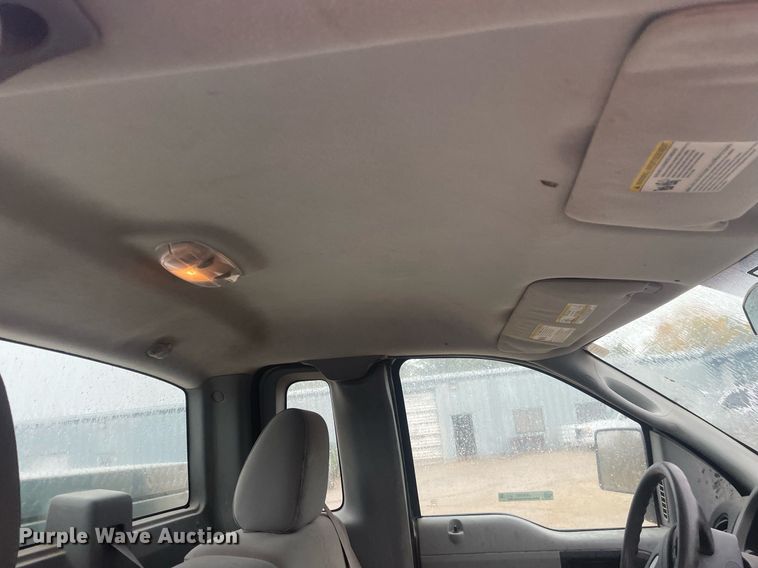 image for item JE9392 2007 Ford F150 XL  pickup truck