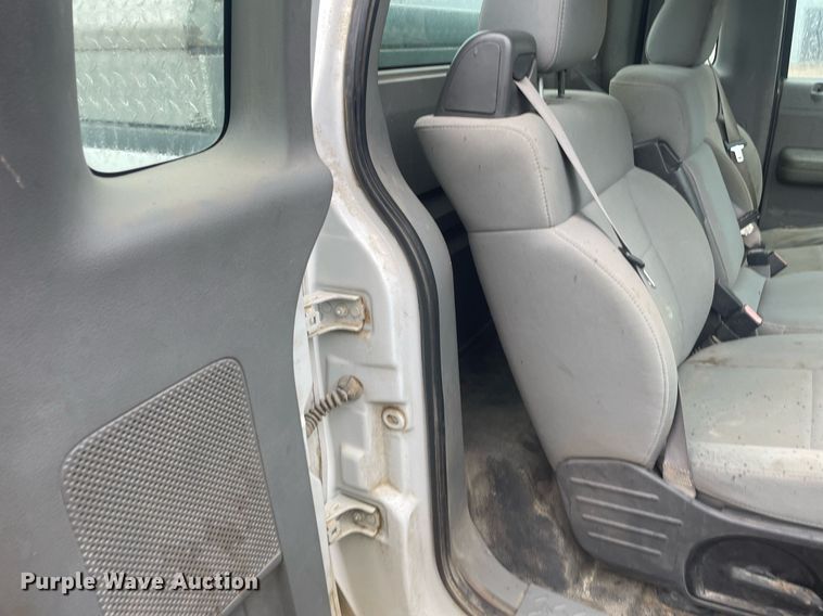 image for item JE9392 2007 Ford F150 XL  pickup truck