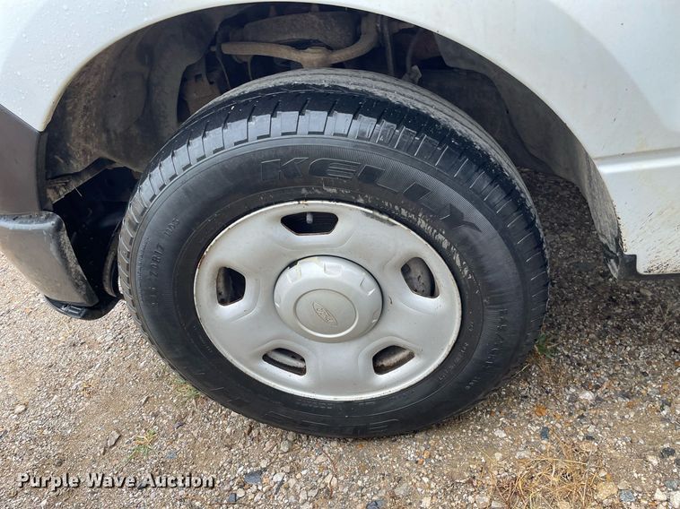 image for item JE9392 2007 Ford F150 XL  pickup truck