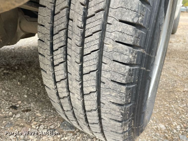 image for item JE9392 2007 Ford F150 XL  pickup truck