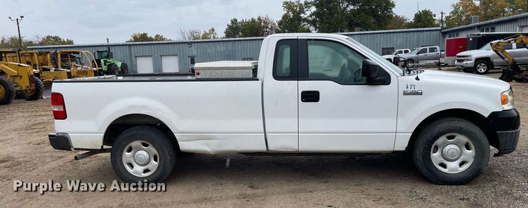 image for item JE9393 2007 Ford F150 XL  pickup truck