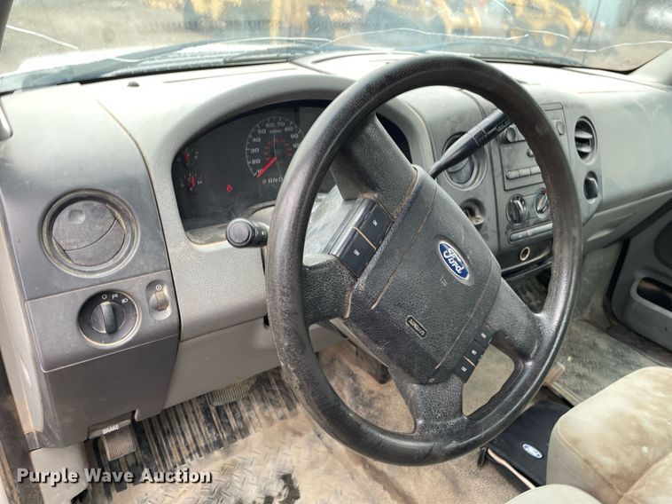 image for item JE9393 2007 Ford F150 XL  pickup truck