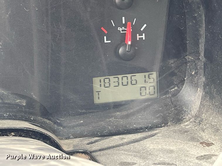 image for item JE9393 2007 Ford F150 XL  pickup truck