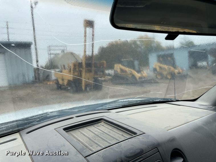 image for item JE9393 2007 Ford F150 XL  pickup truck