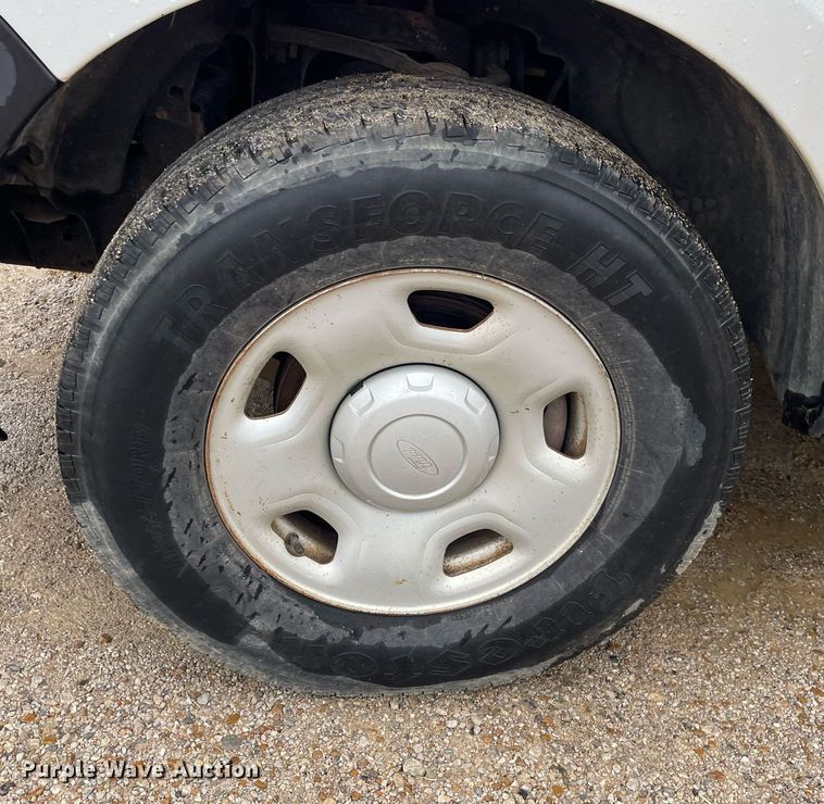 image for item JE9393 2007 Ford F150 XL  pickup truck