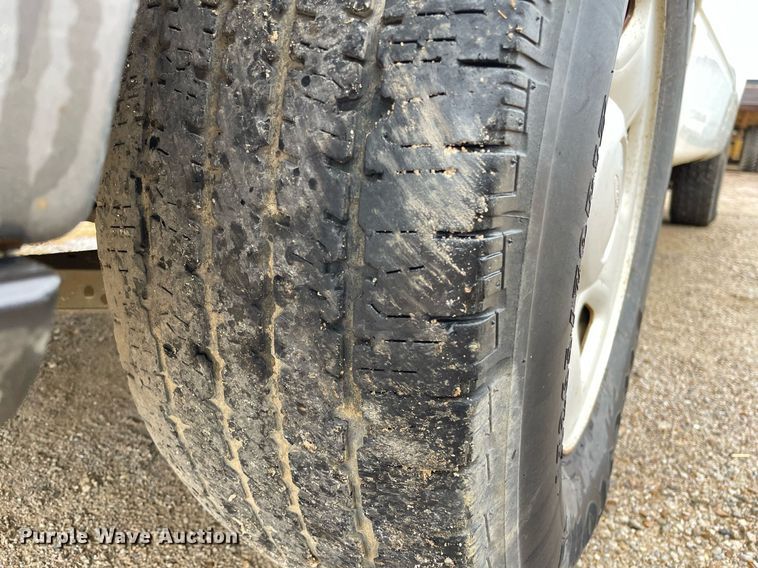 image for item JE9393 2007 Ford F150 XL  pickup truck