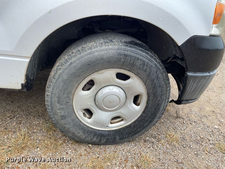 image for item JE9393 2007 Ford F150 XL  pickup truck