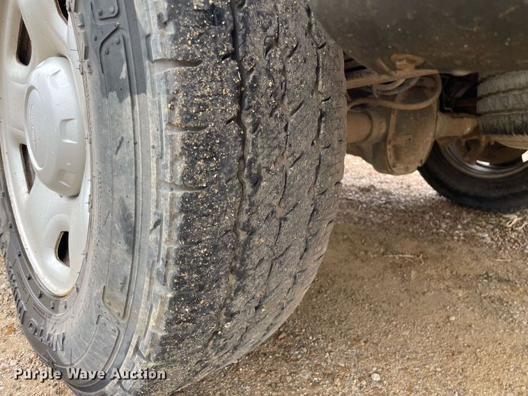 image for item JE9393 2007 Ford F150 XL  pickup truck