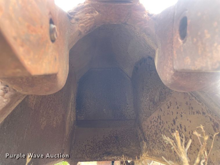 image for item JE9396 Adco 25-V-26  excavator bucket