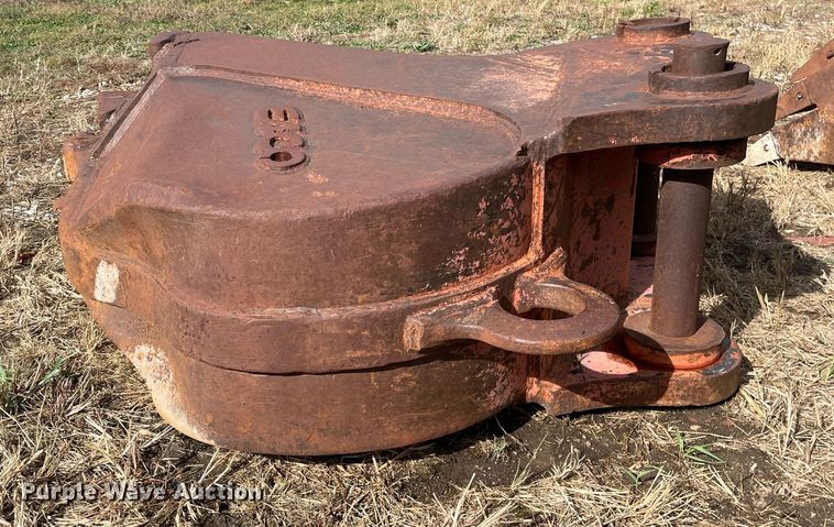 image for item JE9397 (2) excavator buckets