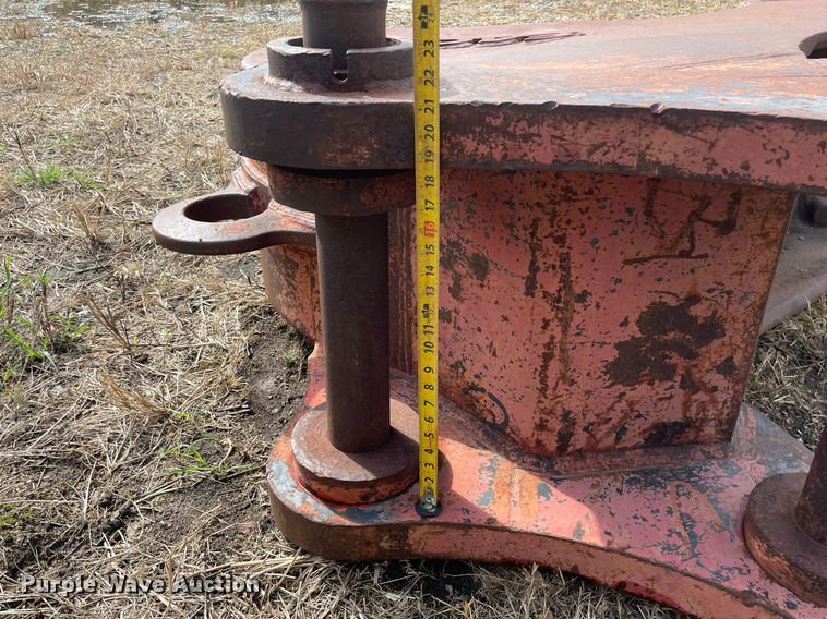 image for item JE9397 (2) excavator buckets