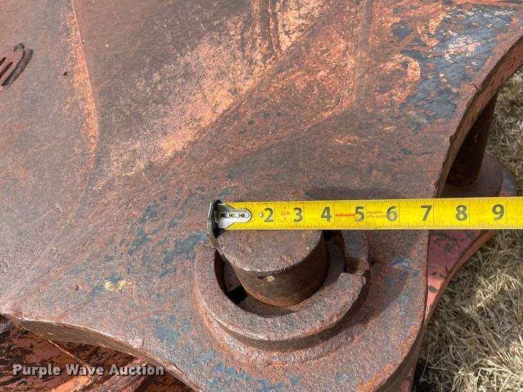 image for item JE9397 (2) excavator buckets