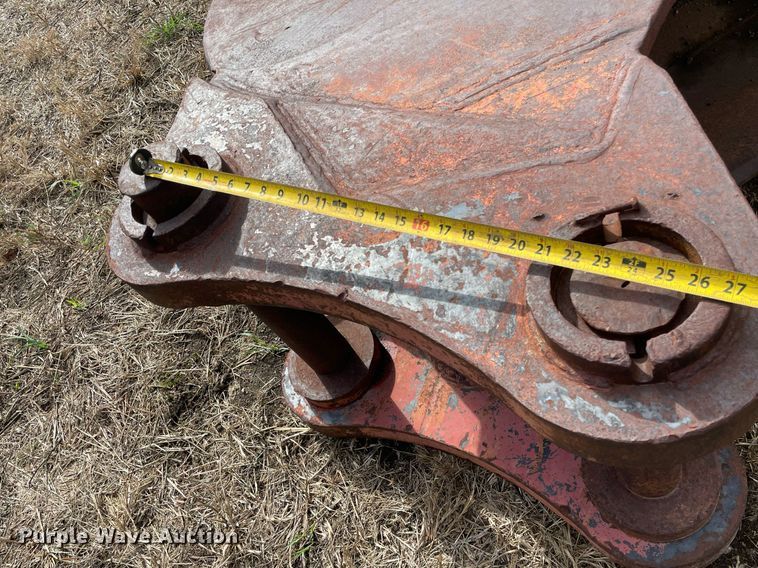 image for item JE9397 (2) excavator buckets