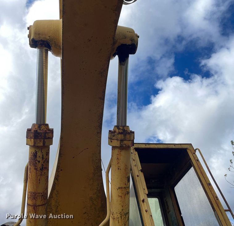 image for item JE9398 1978 Caterpillar 245  excavator