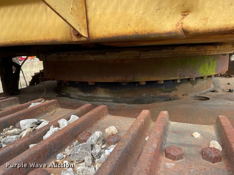 image for item JE9398 1978 Caterpillar 245  excavator