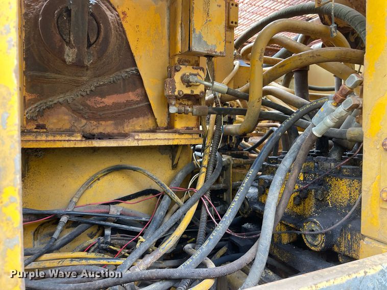 image for item JE9398 1978 Caterpillar 245  excavator