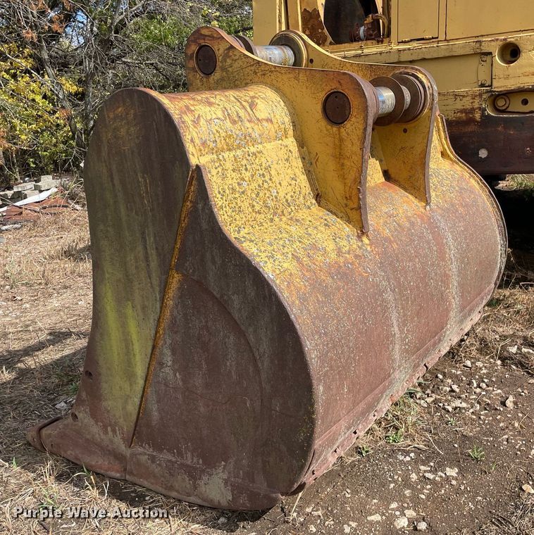 image for item JE9398 1978 Caterpillar 245  excavator