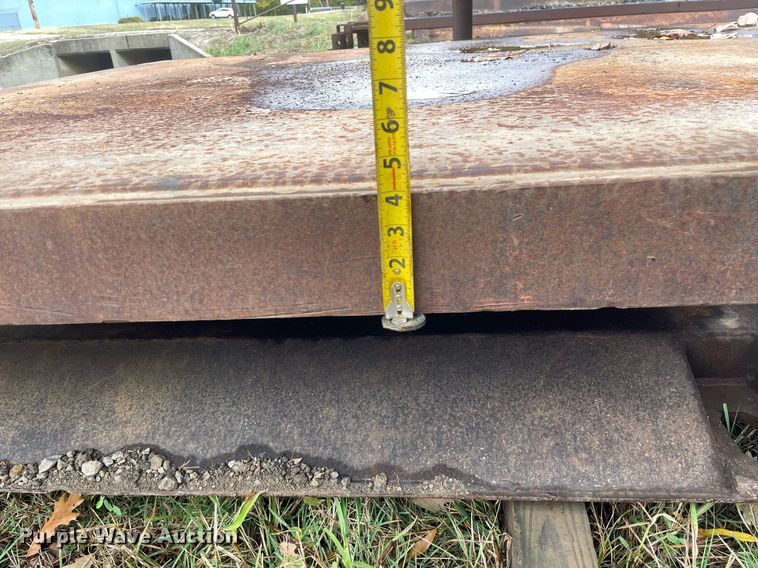 image for item JE9401 Trench box