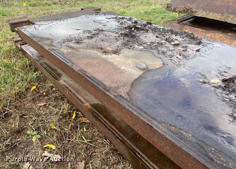 image for item JE9401 Trench box